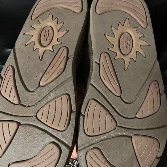 Ugg Classic Tall Boot - Picture 7 of 9